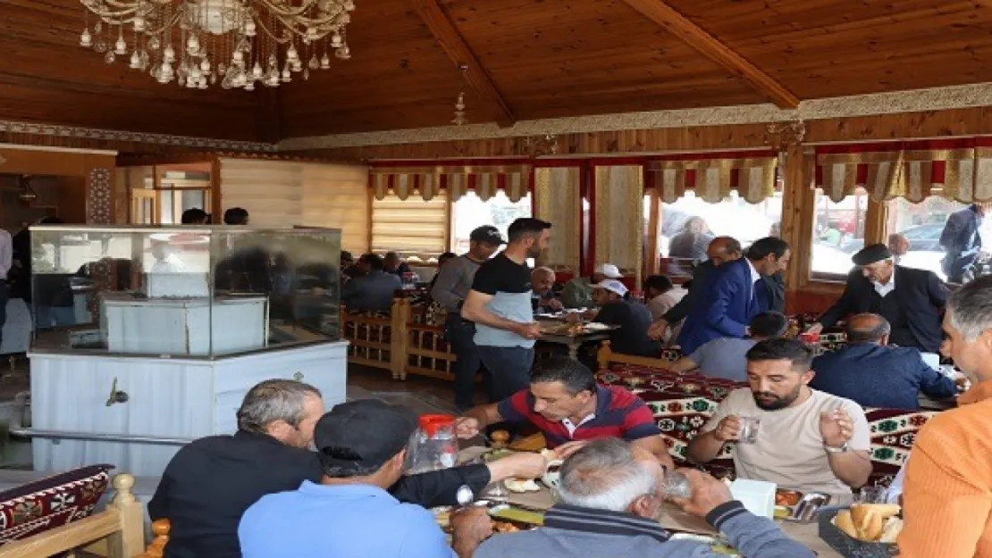 Çat Belediyesi'nden büyük hizmet, Kent Lokantası halkın umudu oldu!