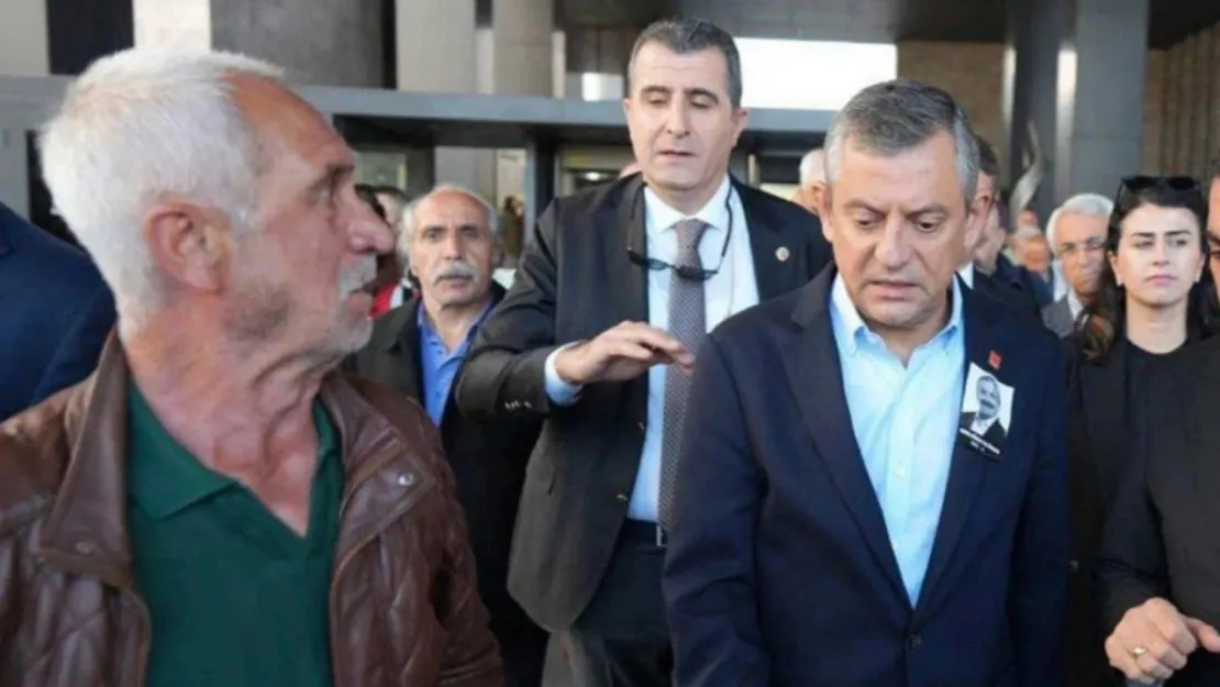 CHP Lideri Özgür Özel'e yumruklu saldırı