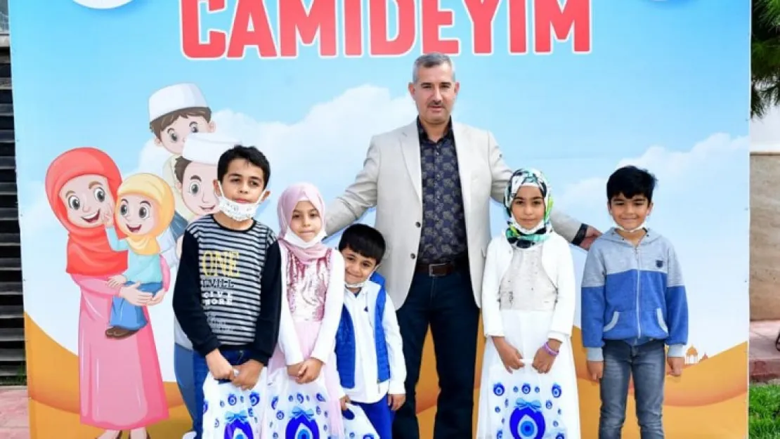 Çocuklarımızın Dini Değerleri Yaşayarak Öğrenmesini İstiyoruz