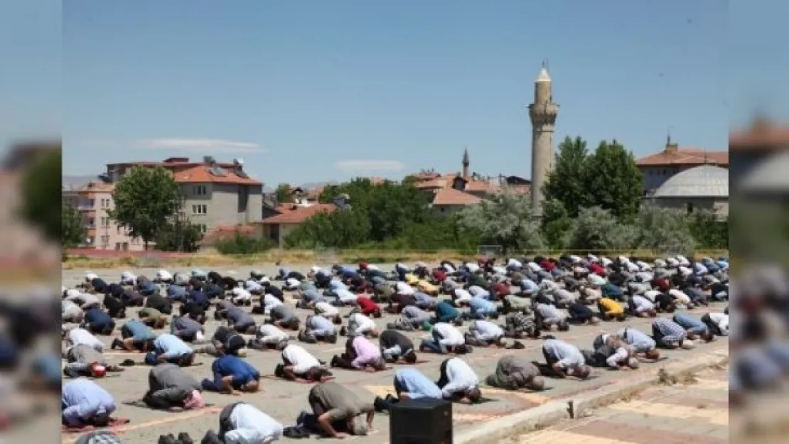 Cuma Namazı Saatine özel izin