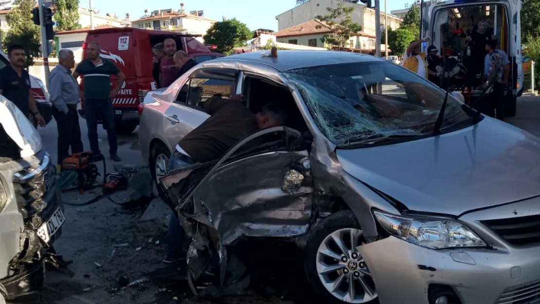 Darende Sungur mahallesinde Trafik Kazası iki yaralı