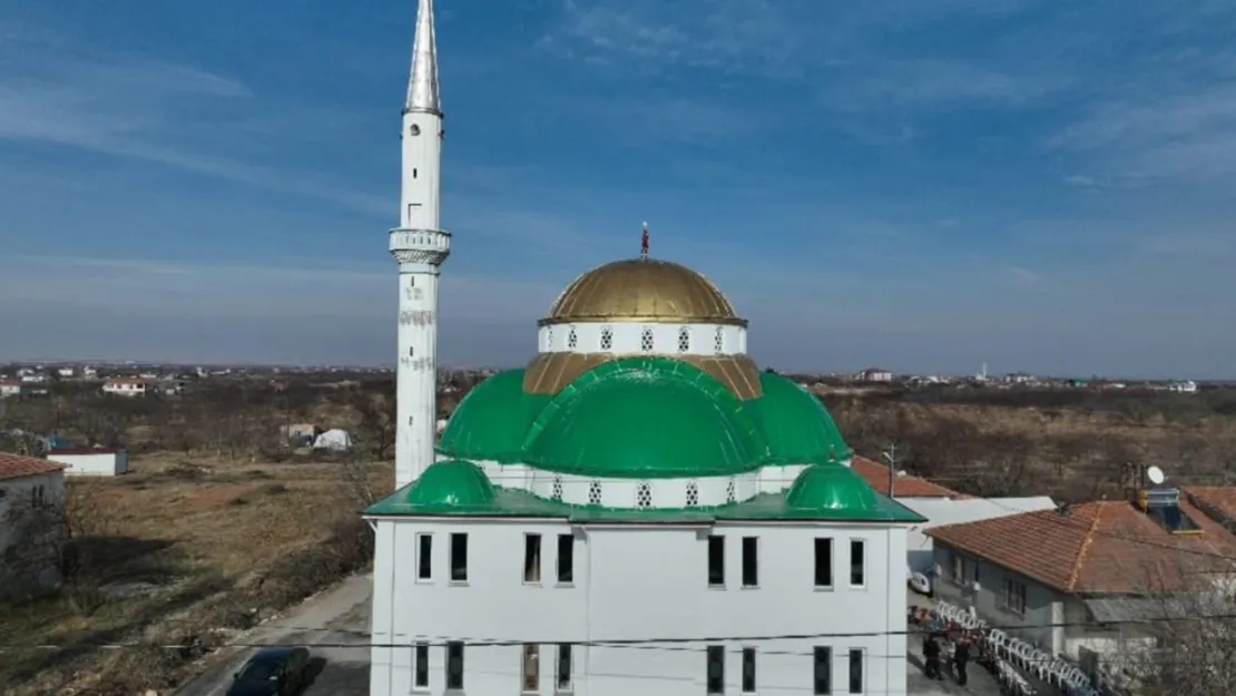 Depremde yıkılan camiler bir bir ayağa kaldırılıyor