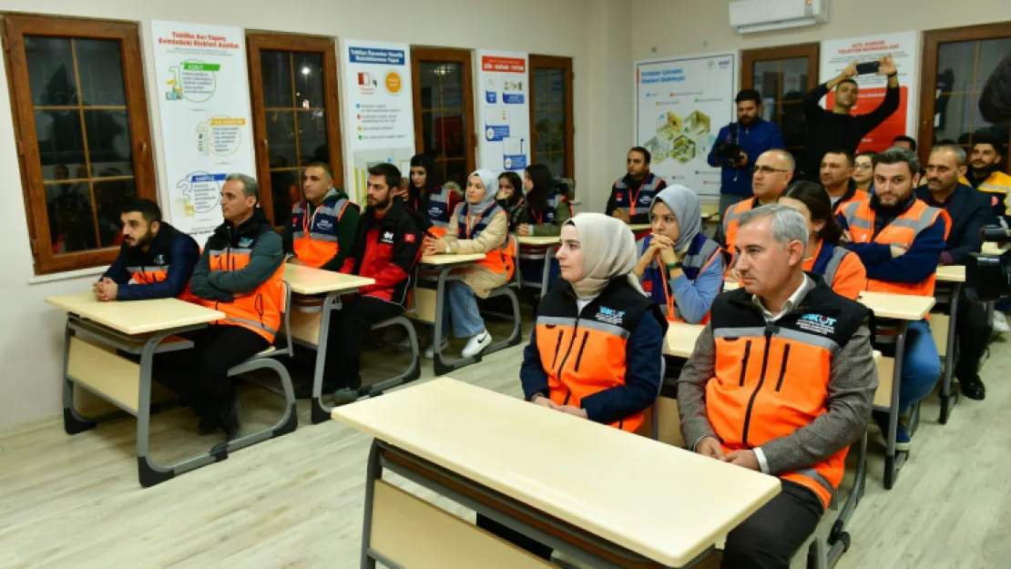 Depreme Karşı Bilinçli Olmak İçin Eğitim Şart