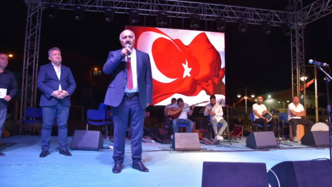 Doğanşehir'de Türkü Şöleni