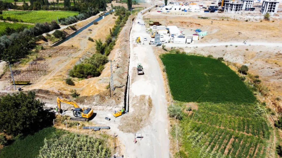 Doğanşehir'de yapılan 600'lük içme suyu ana isale hattı çalışmaları