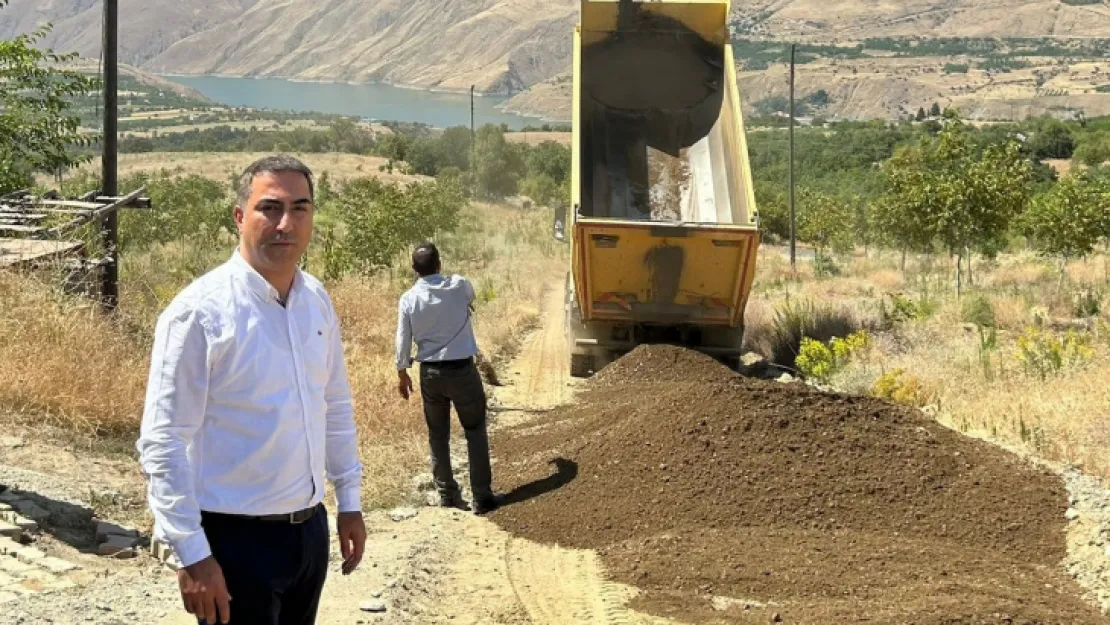 Doğanyol Belediyesi Rahat Ve Konforlu Ulaşım İçin Yol Çalışmalarını Aralıksız Sürdürüyor.