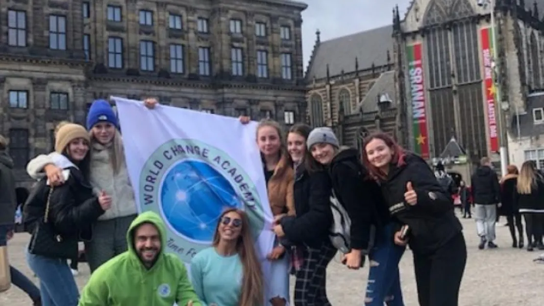 Dünya Değişim Akademisi 160. Merkezini Amsterdam'da Açtı