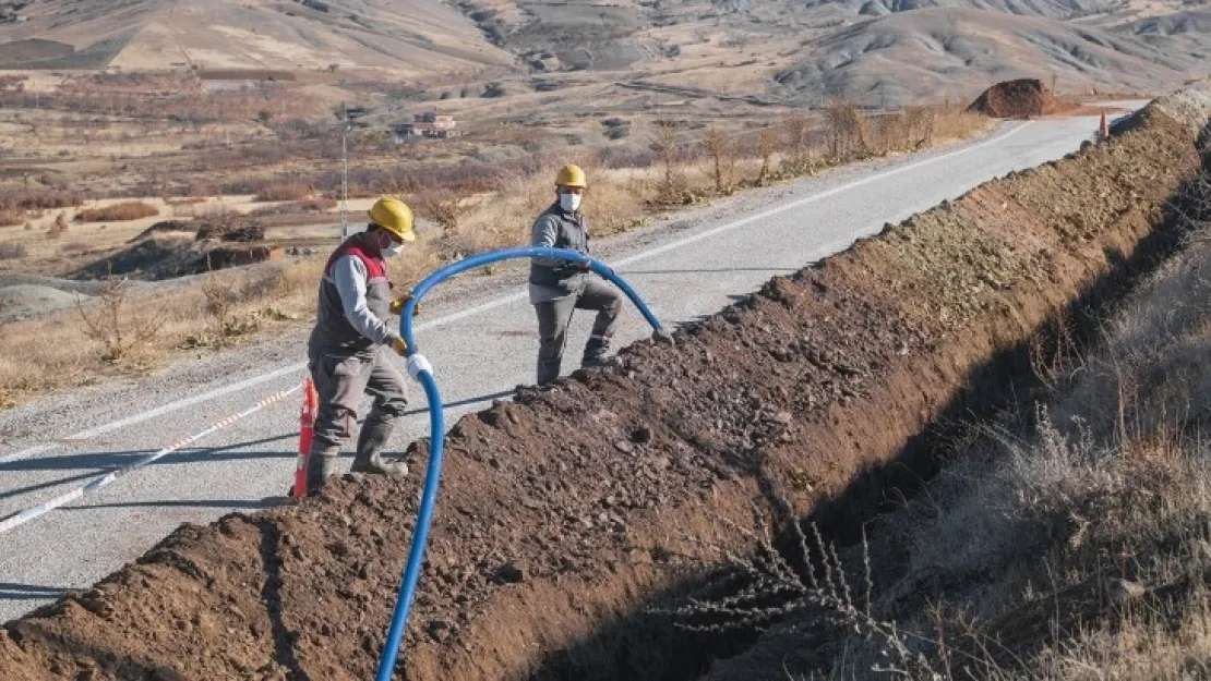 Erenli Ve Bulutlu Mahallelerine 9 Bin 500 Metre İçme Suyu Şebeke Hattı Döşeniyor