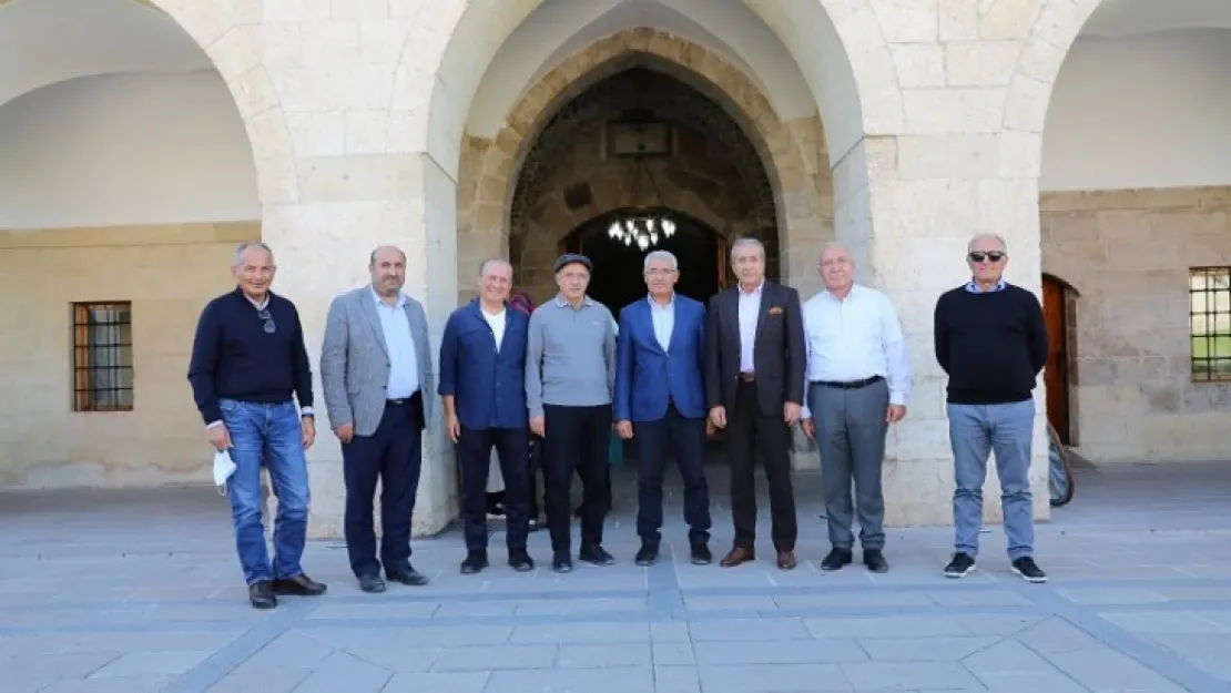 Eski Bakan Eker Ve Dinçer, Medeniyetin Kalbi Battalgazi'yi Gezdi