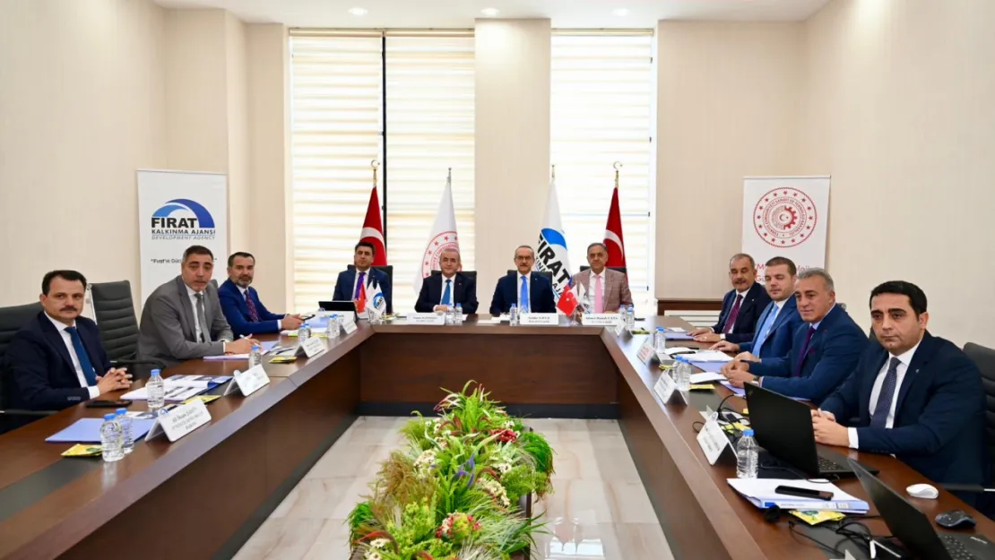 Fırat Kalkınma Ajansı'nın 2025 yılı Temmuz ayı Yönetim Kurulu Toplantısı Elazığ'da gerçekleştirildi.