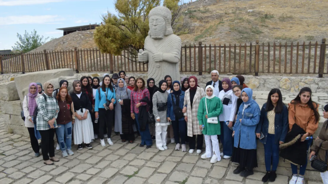 Gençlerle Malatya Tarihine Yolculuk