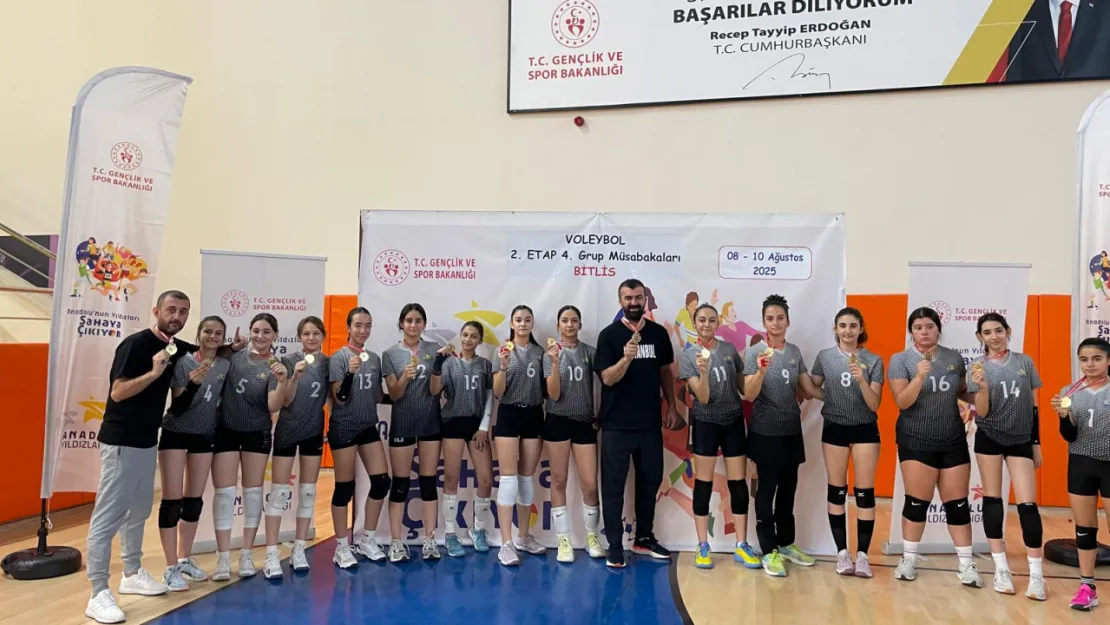 Gençlik Spor Klübü Kadın Voleybol Takımı İzmir Finalinde!