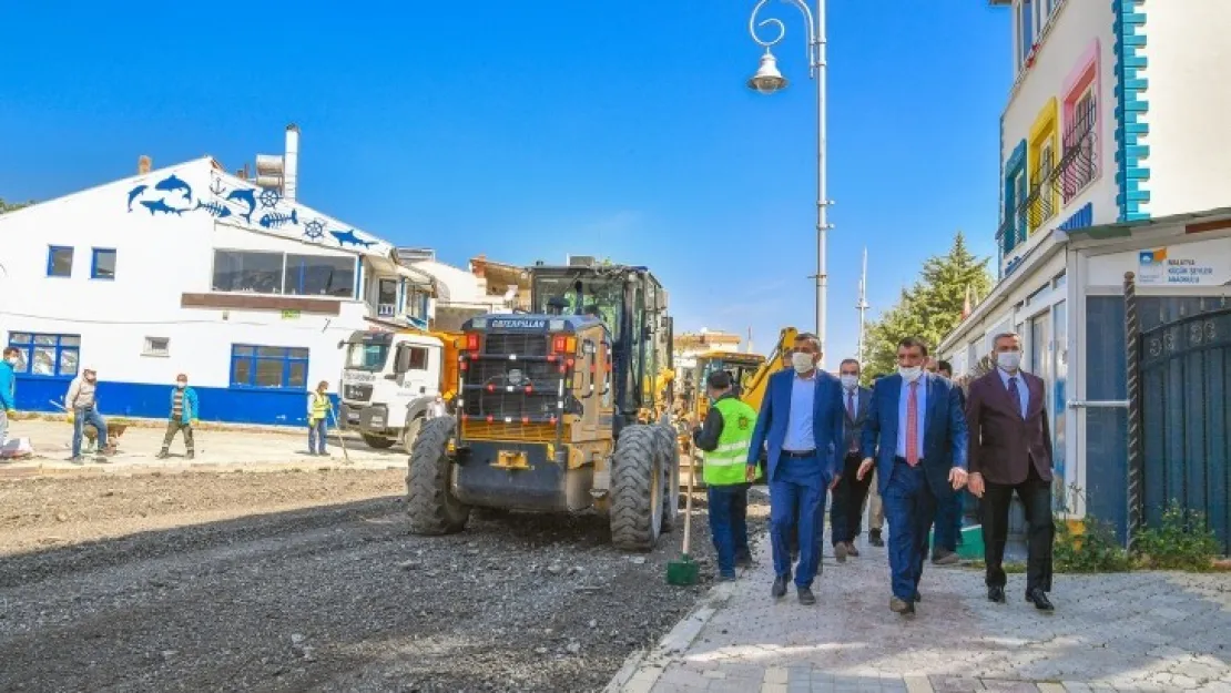 Gülümser Caddesinde Asfalt Çalışmaları Başladı