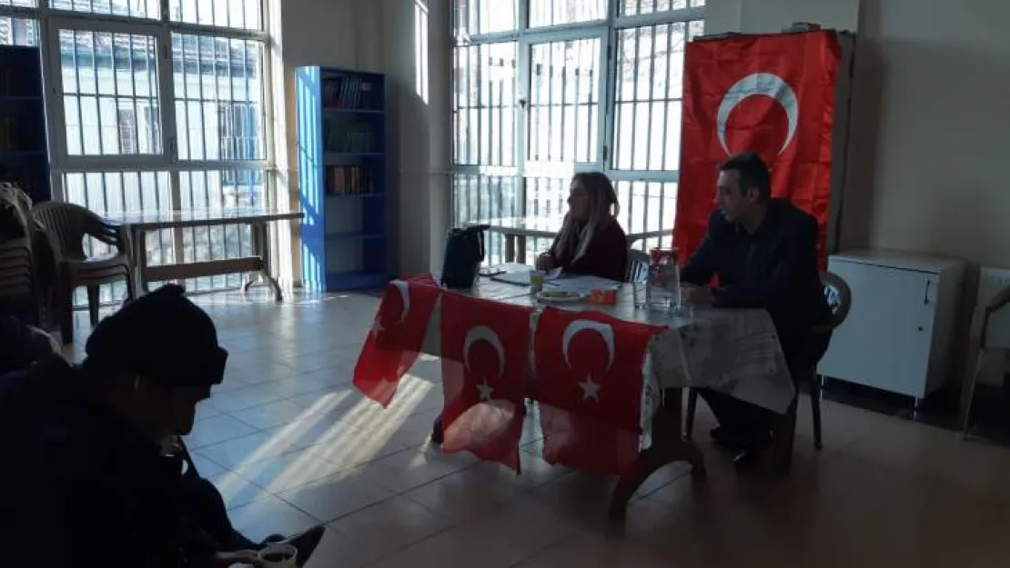 MHP Malatya Kadın Kollarından Anlamlı Konferans