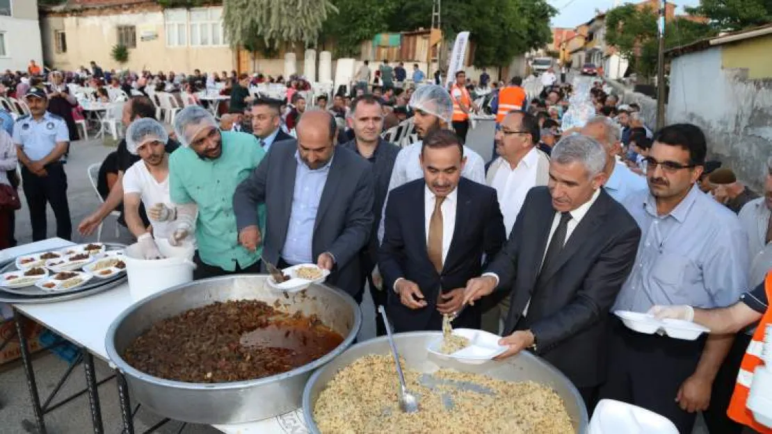 Başkan Güder, Taştepe Mahallesi Sakinleri İle Bir Araya Geldi