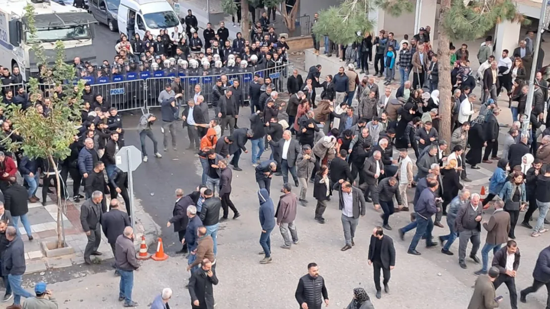 Halfeti'de kayyum protestosunda 10 kişi tutuklandı