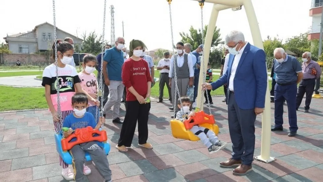 Hatunsuyu Mahalle Parkında inceleme