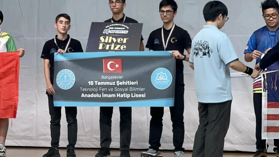 İmam hatipliler robot yarışmasında dünya şampiyonu oldular