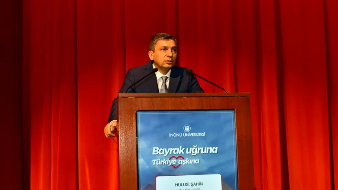 İnönü Üniversitesinde 'Bayrak Uğruna Türkiye Aşkına' Temalı Konferans ve Sergi