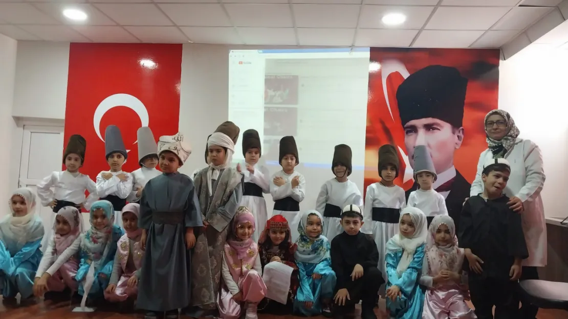 İsmet Paşa İlkokulu 1-B Sınıfı Mevlana'yı Anma Haftasında Yüreklere Dokundu