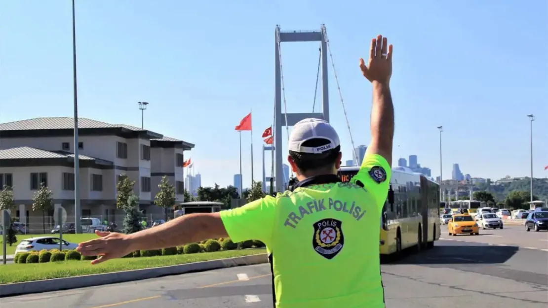 İstanbul'da bazı yollar trafiğe kapatıldı