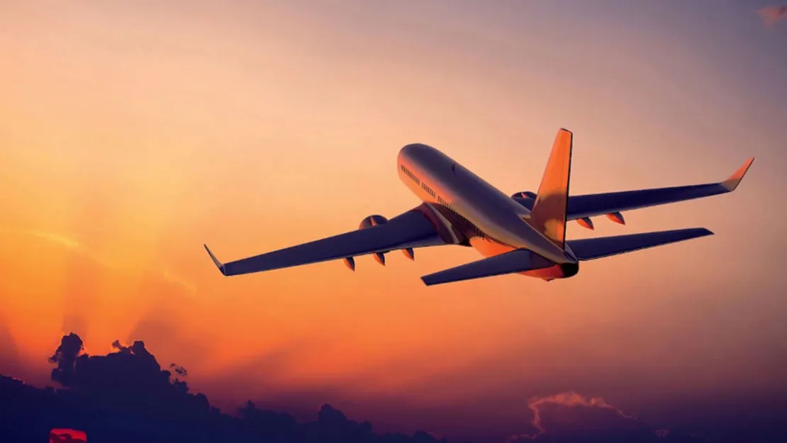 İstanbul'dan kalkan yolcu uçağı Köln'e acil iniş yaptı