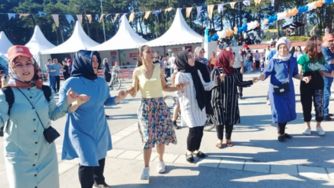 İstanbul Esenler'de Kiraz Festivali