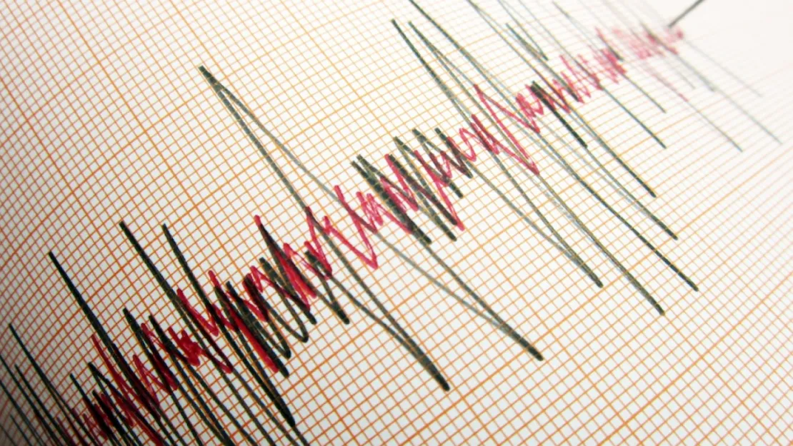 Kale'de 3,7 Büyüklüğünde Deprem