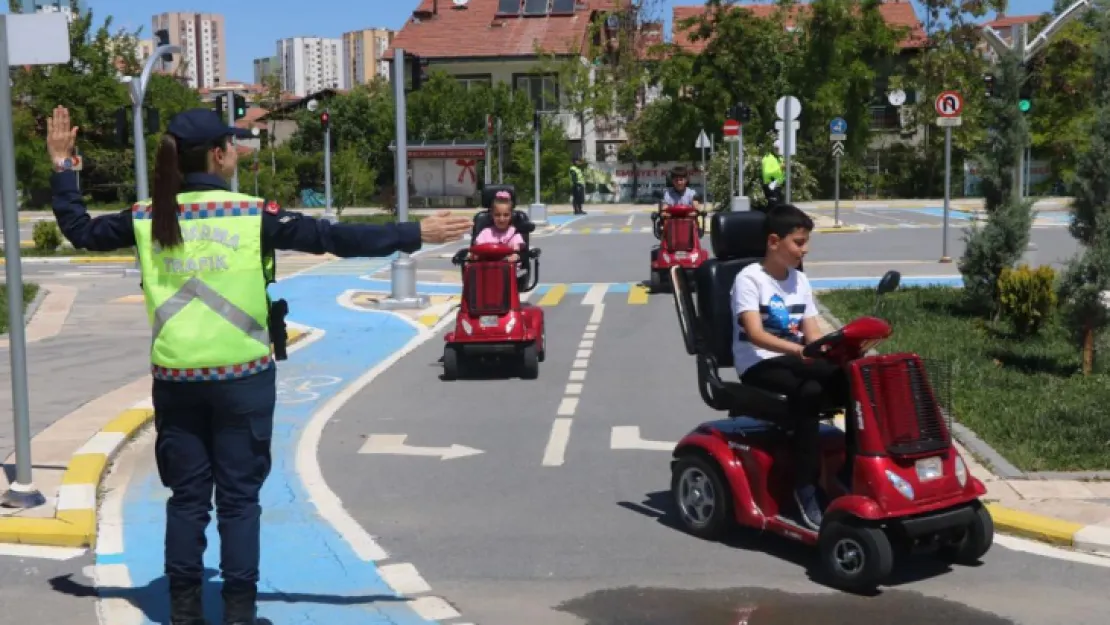 Karayolu Güvenliği ve Trafik Haftası