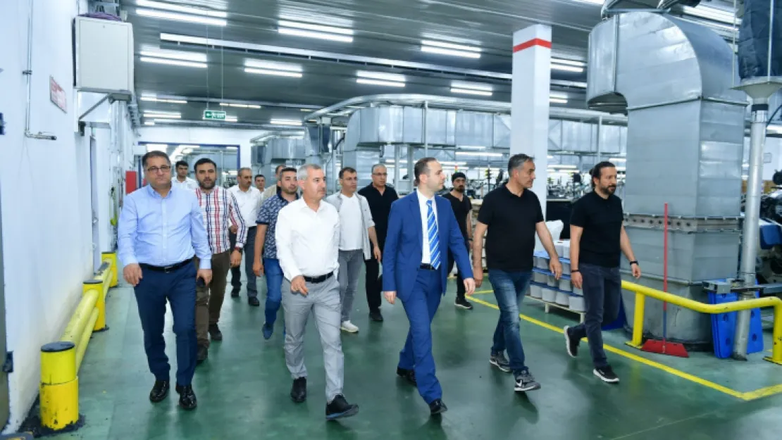 Kaymakam Uğurlu İle Başkan Çınar, Organize Sanayi Bölgesindeki Fabrikaları Ziyaret Etti