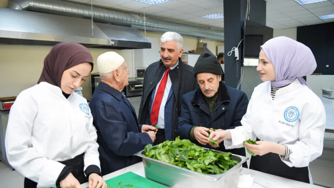 Lezzetli Miraslar: Fastfood Karşısında Kuşaklar Arası Dayanışma