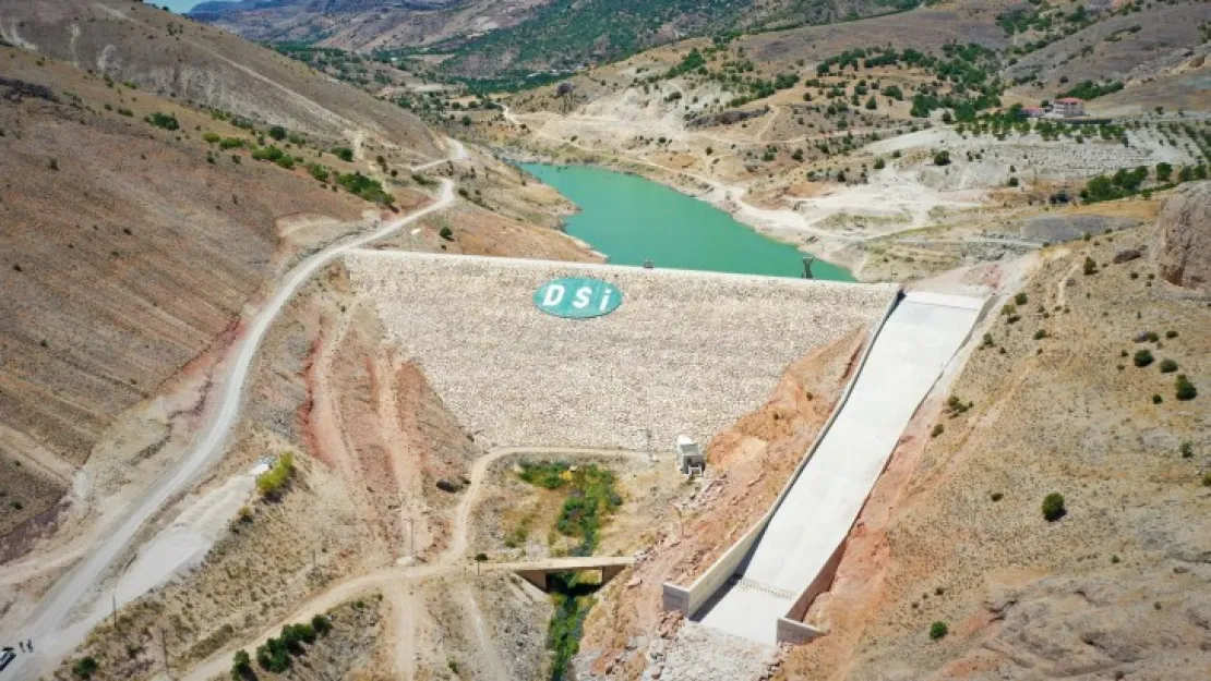 Malatya Akçadağ Taşevler Barajı Sulaması İnşaatı Çalışmaları Devam Ediyor.