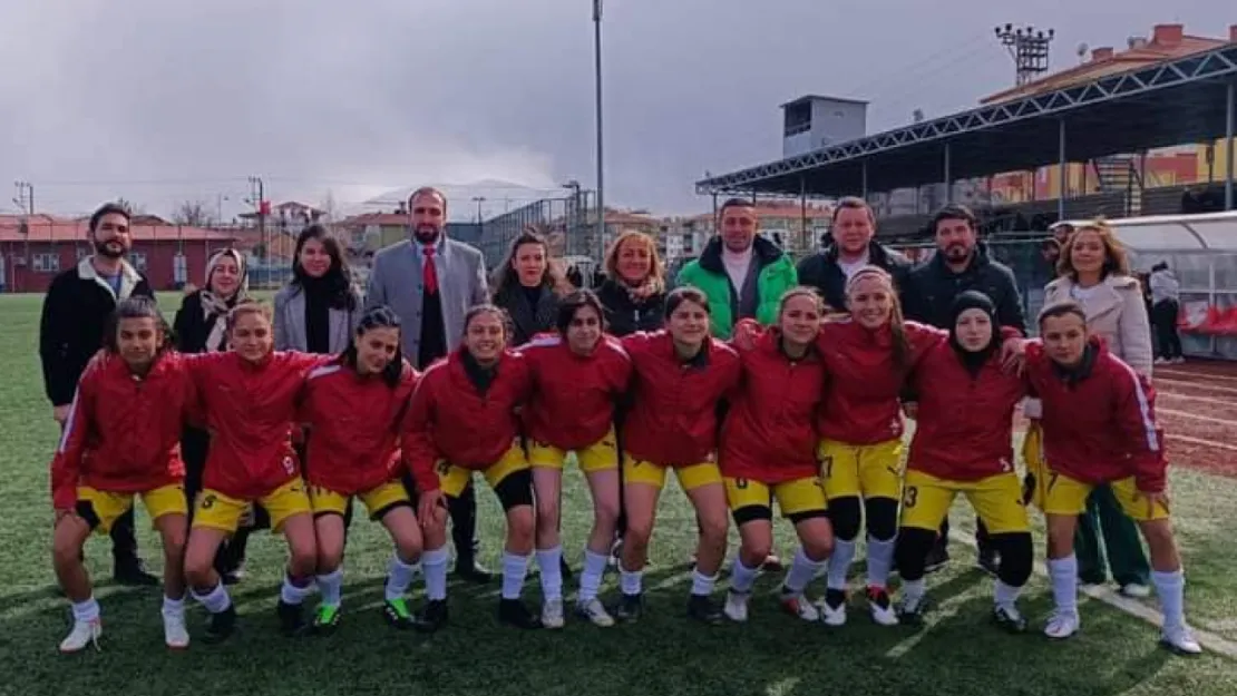 Malatya Bayan Futbol Takımı Liglere Katılmama Kararı Aldı..