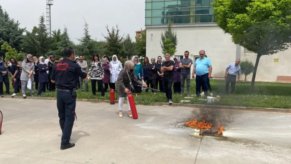 Malatya Büyükşehir Belediyesi İtfaiye Dairesi Eğitimlerine devam ediyor