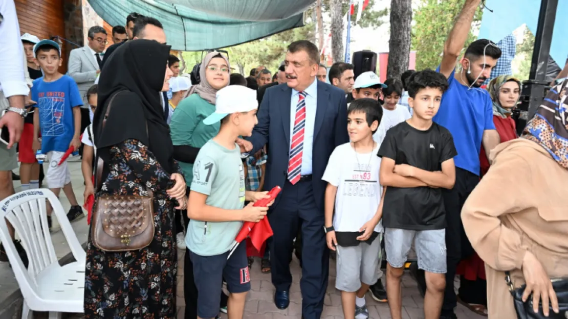 Malatya Büyükşehir Belediyesi Yaz Okulu Final Şenliği Yapıldı