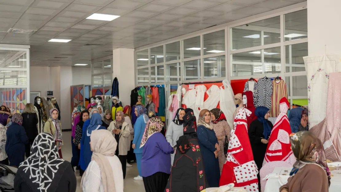 Malatya Büyükşehir Belediyesinin 'El Sanatları Yıl Sonu Sergisi' Büyük Beğeni Topladı