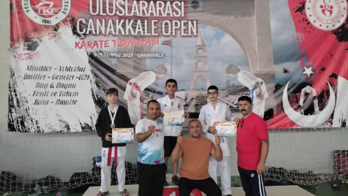 Malatya Çadır  Kent'te  Çalıştı  Uluslararası Çanakkale Open Karate Şampiyonu  İlimiz Sporcusu  Kerem Gülşen Oldu.