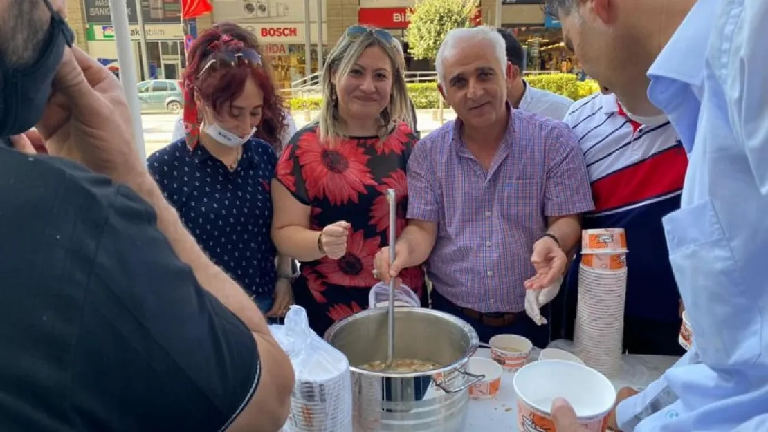 Malatya DEVA Partisi tarafından Aşure İkramı Yapıldı.