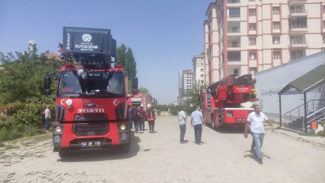 Malatya İtfaiyesi Hızır gibi yetişti yangın kısa sürede söndürüldü