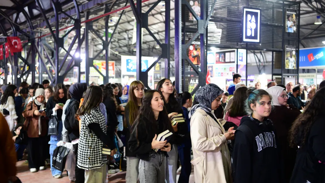 Malatya Kitap Fuari Moral Motivasyon İçin Muhteşem Bir Organizasyon