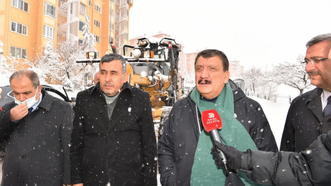 Malatya'nın Her Noktasında Ekiplerimiz Çalışmalarını Sürdürüyor