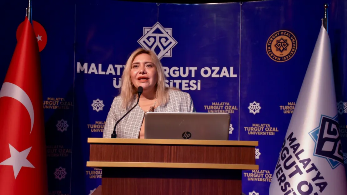 Malatya Turgut Özal Üniversitesinde Ebeler Haftası Kapsamında Etkinlik Düzenlendi