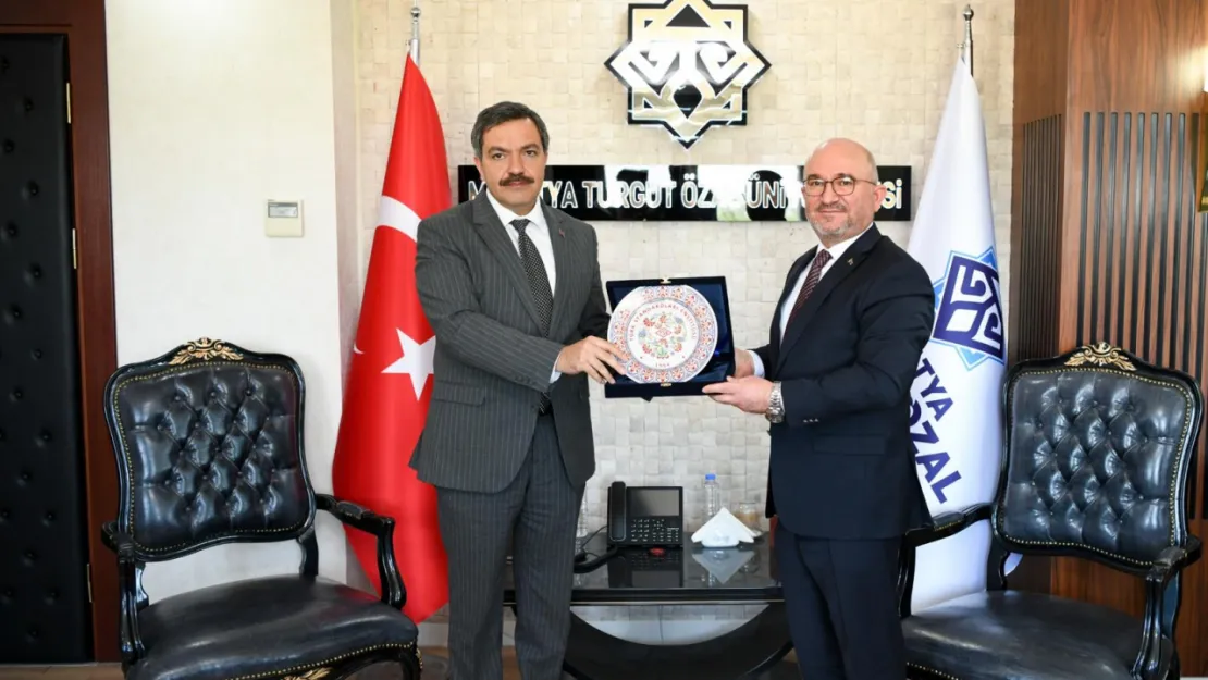 Malatya Turgut Özal Üniversitesi TSE Eğitim ve Öğretim Hizmetleri Yönetim Sistemi Belgesini Aldı