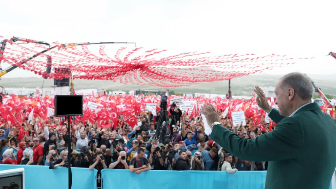 Malatyalılar, 'Eserler yarım kalmasın, hizmetler ve projeler durmasın' diyor