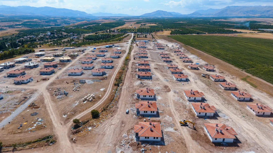 Maski Gölpınar'da 79 Kırsal Konutun Altyapısını Tamamlıyor