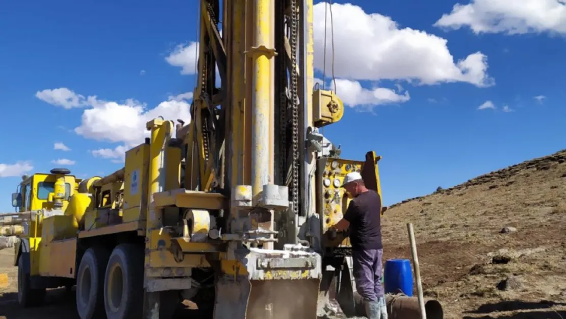 Merada Açılan Sondaj Kuyusunda Saniyede 1 Litre Su Bulundu