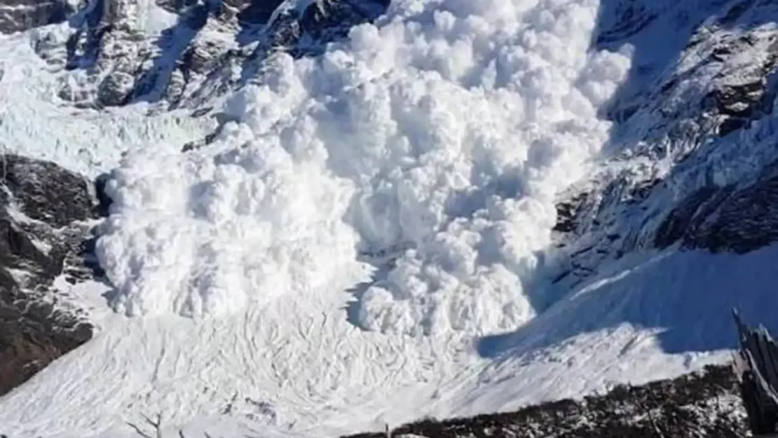 Meteorolojiden 2 bölge için çığ uyarısı