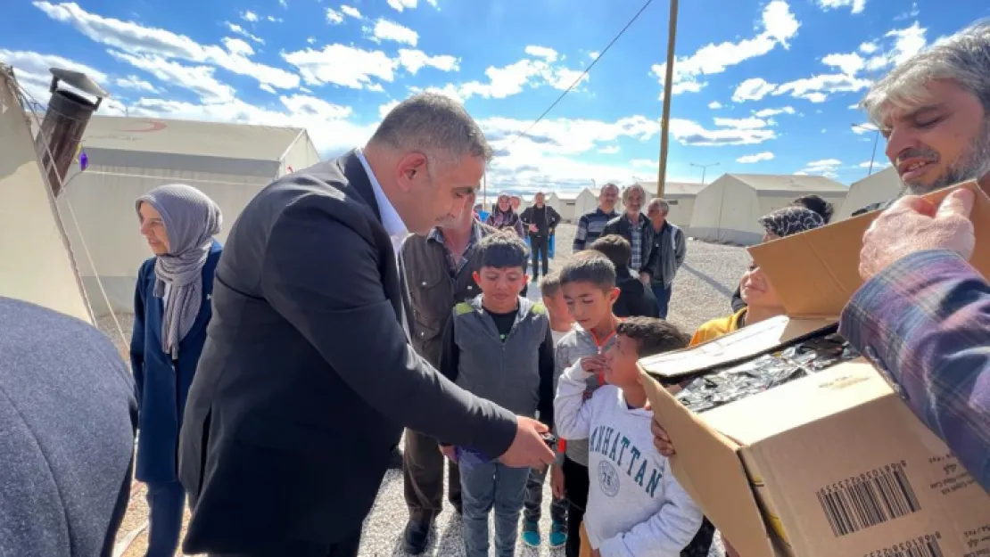 MHP'li Sevim 'Elimizi Değil Gövdemizi Sokuyoruz Taşın Altına'