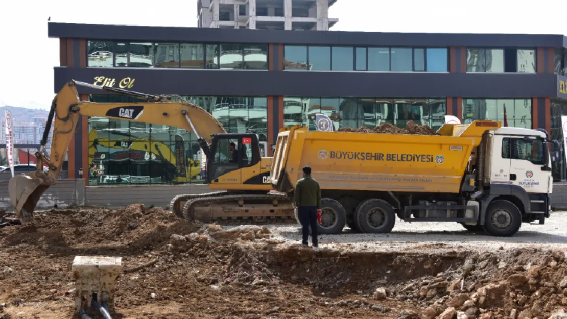 Mıhlıdut Caddesi İkinci Etap Çalışmaları Başladı