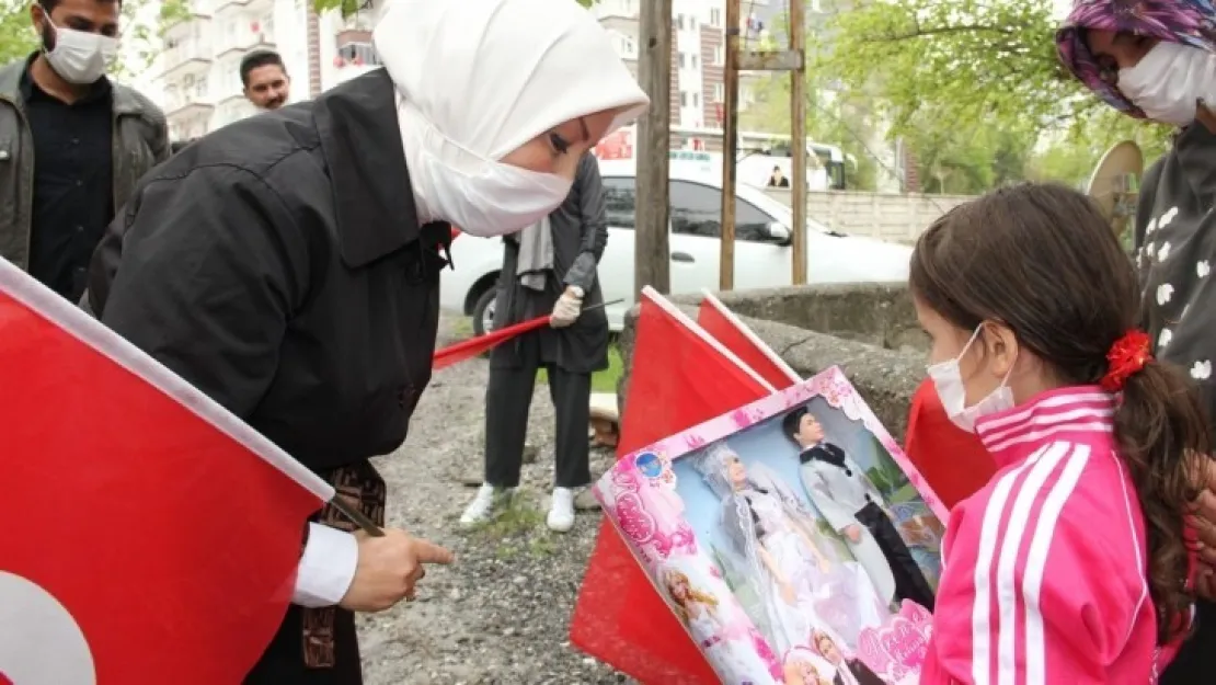 Milletvekili Çalık, minik Tuğçe'nin isteğini yerine getirdi